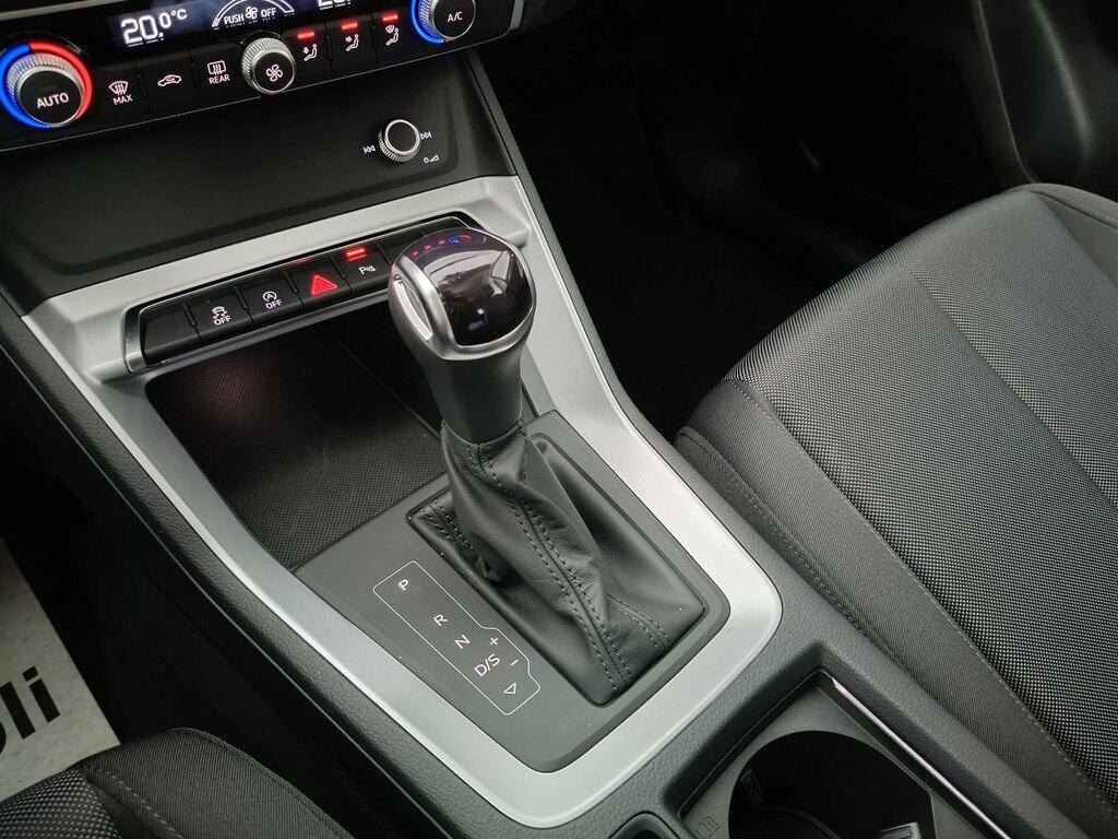 Audi Q3 35 1.5 tfsi Business s-tronic