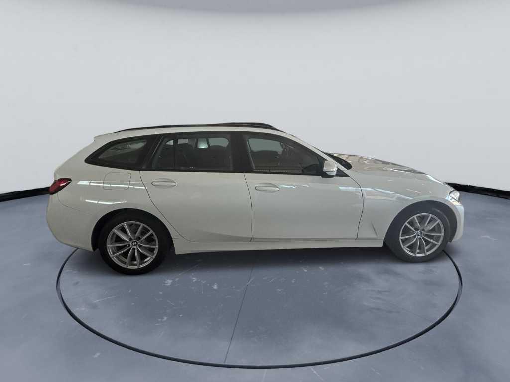 BMW Serie 3 320d Touring mhev 48V auto