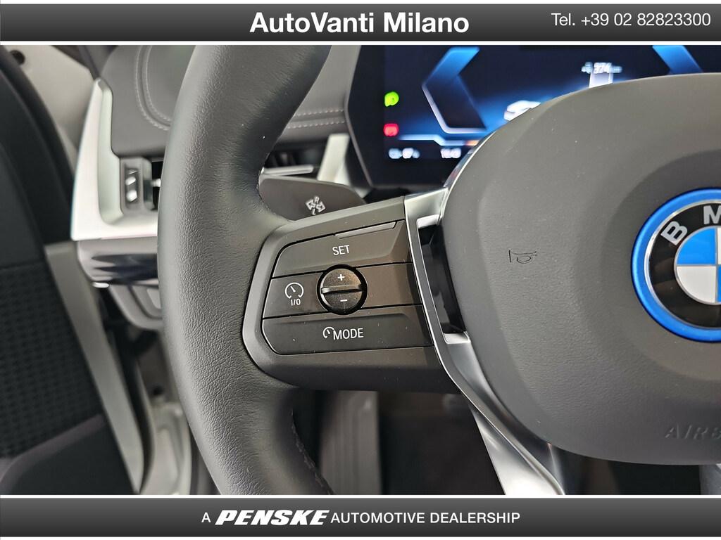 BMW iX1 edrive 20 X-Line