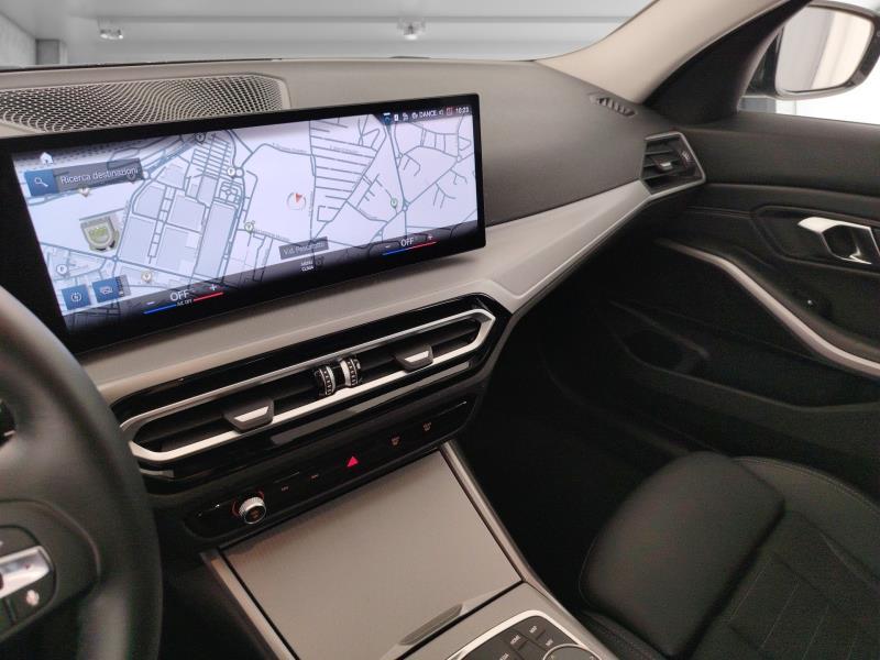 BMW Serie 3 318d Touring mhev 48V auto