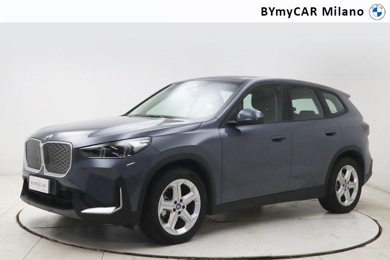 BMW iX1 edrive 20 X-Line