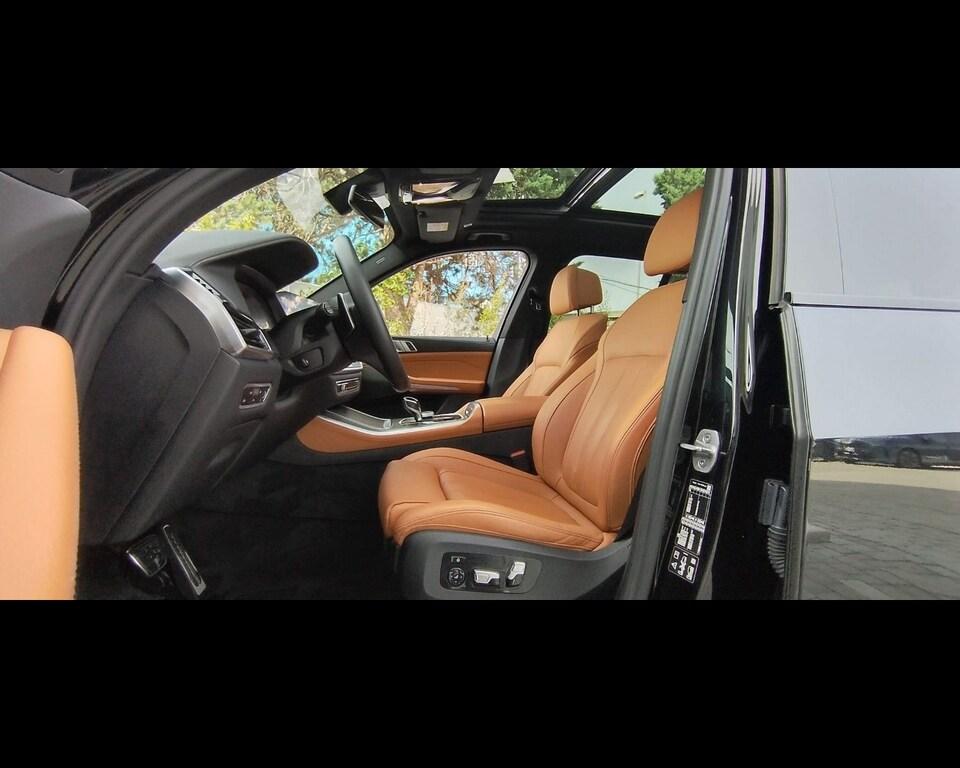 BMW X5 xdrive40d mhev 48V Msport auto