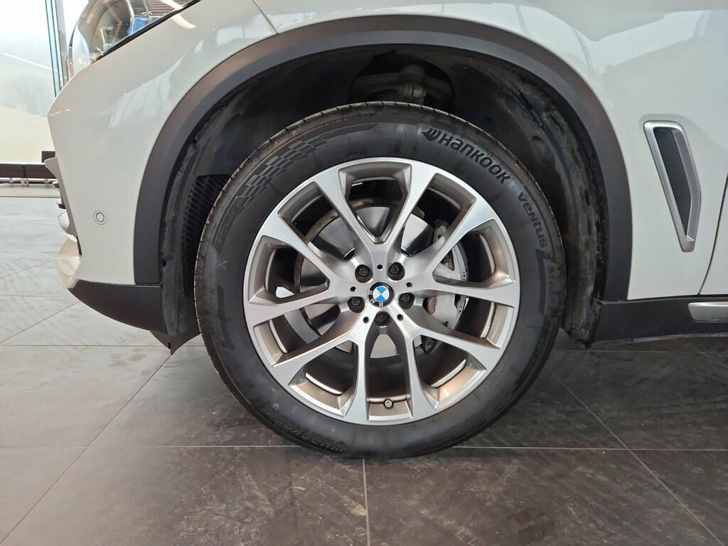 BMW X5 xdrive30d mhev 48V xLine auto