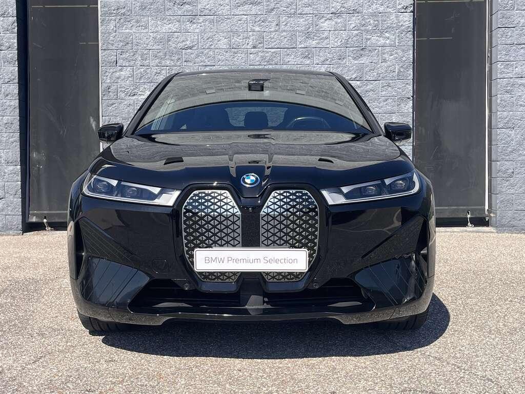 BMW iX xdrive40 pacchetto sportivo