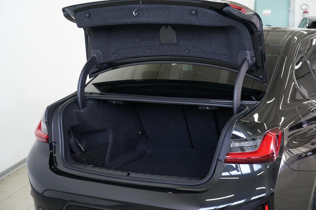 BMW Serie 3 320d mhev 48V auto