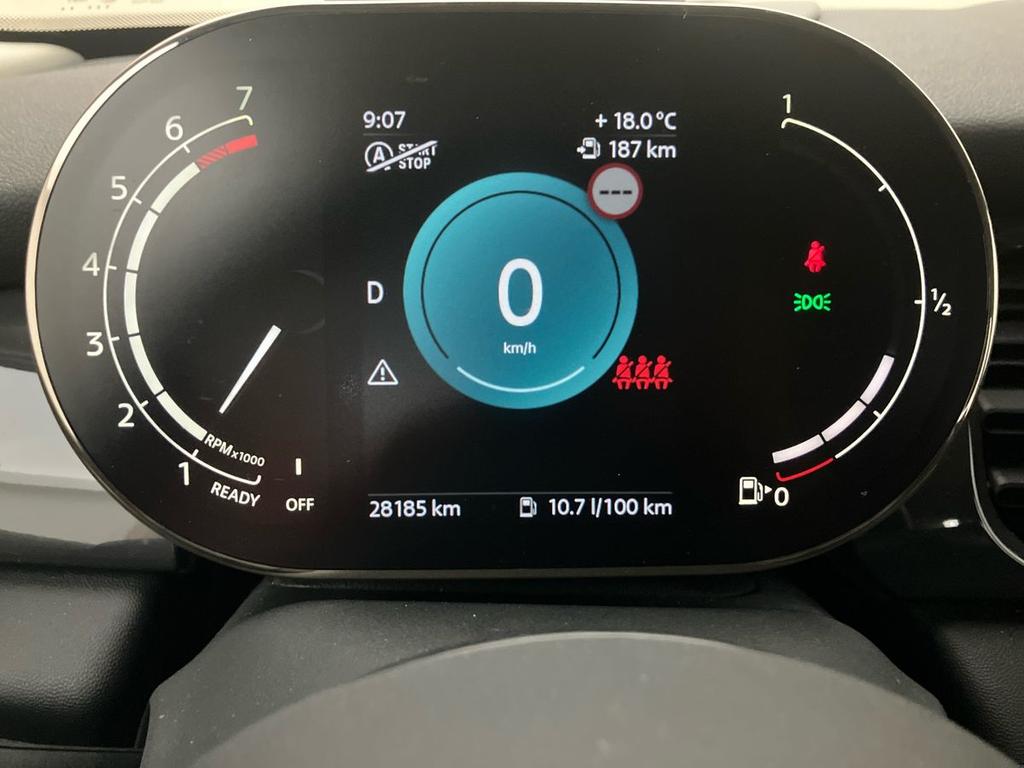 Mini Cooper 1.5 TwinPower Turbo Cooper Business DCT