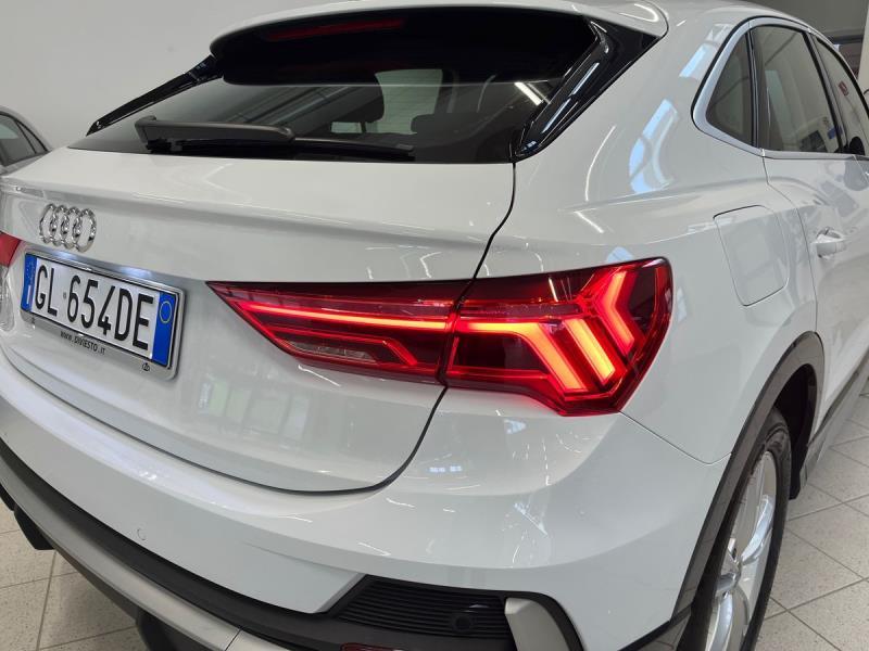 Audi Q3 Sportback 35 2.0 tdi S Line Edition s-tronic