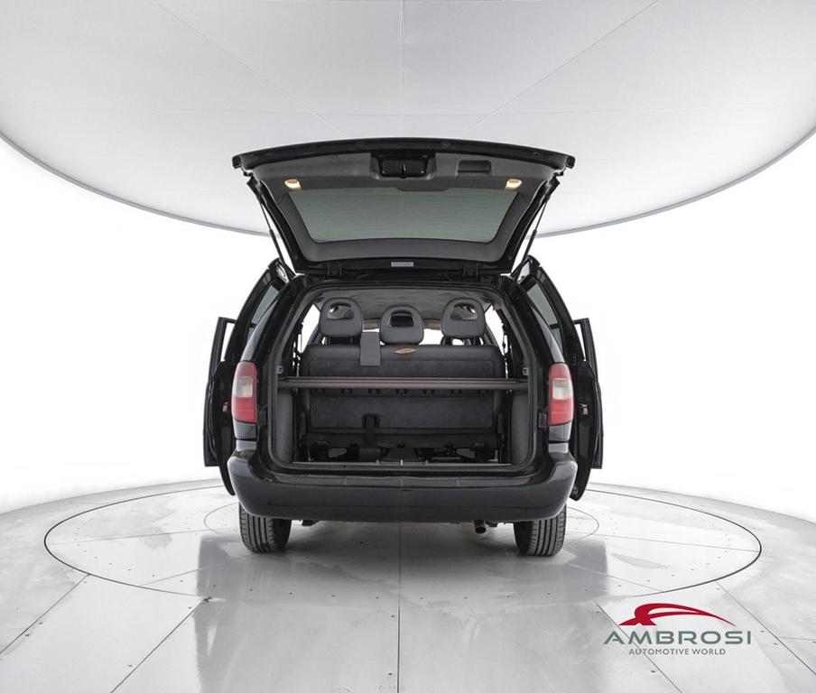 Chrysler Voyager 2.5 crd LX