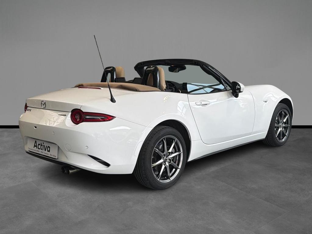 Mazda MX-5 1.5 Kazari