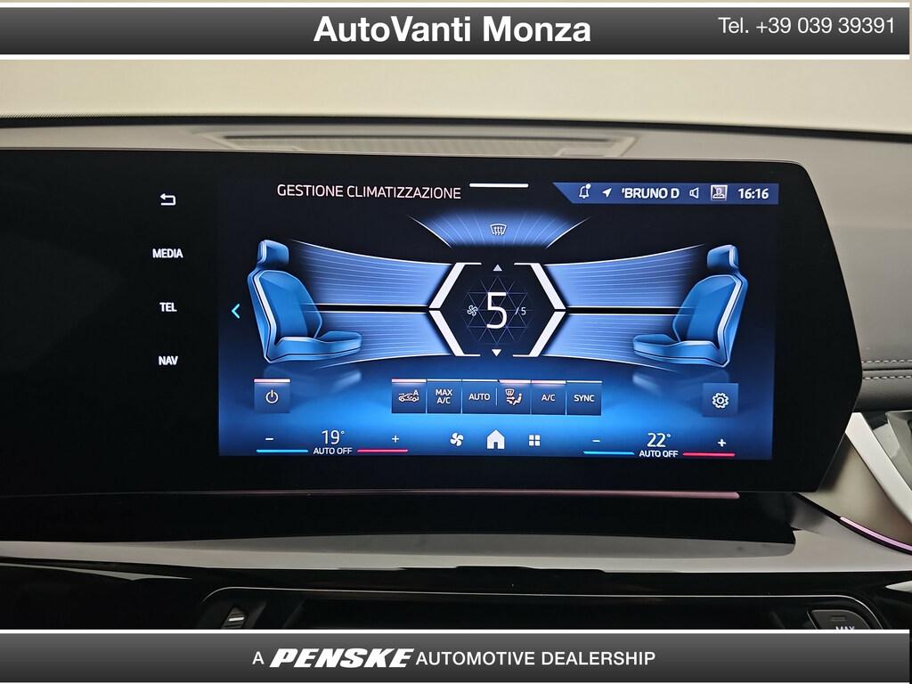 BMW iX1 edrive 20 X-Line