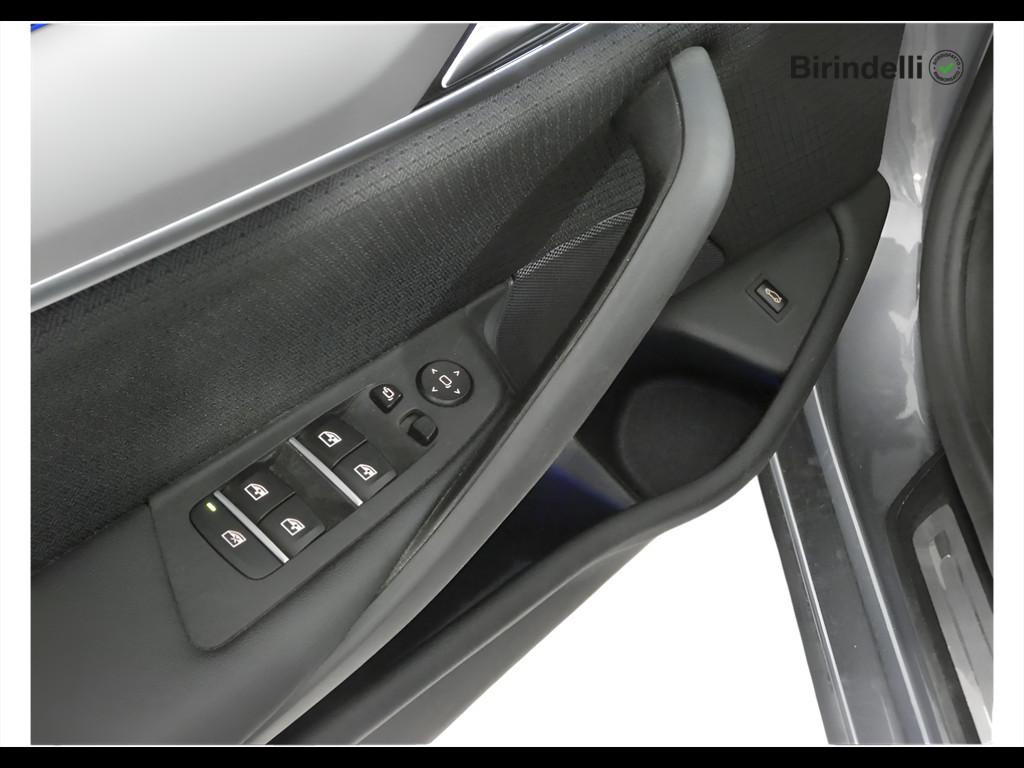 BMW Serie 5 520d mhev 48V Business auto
