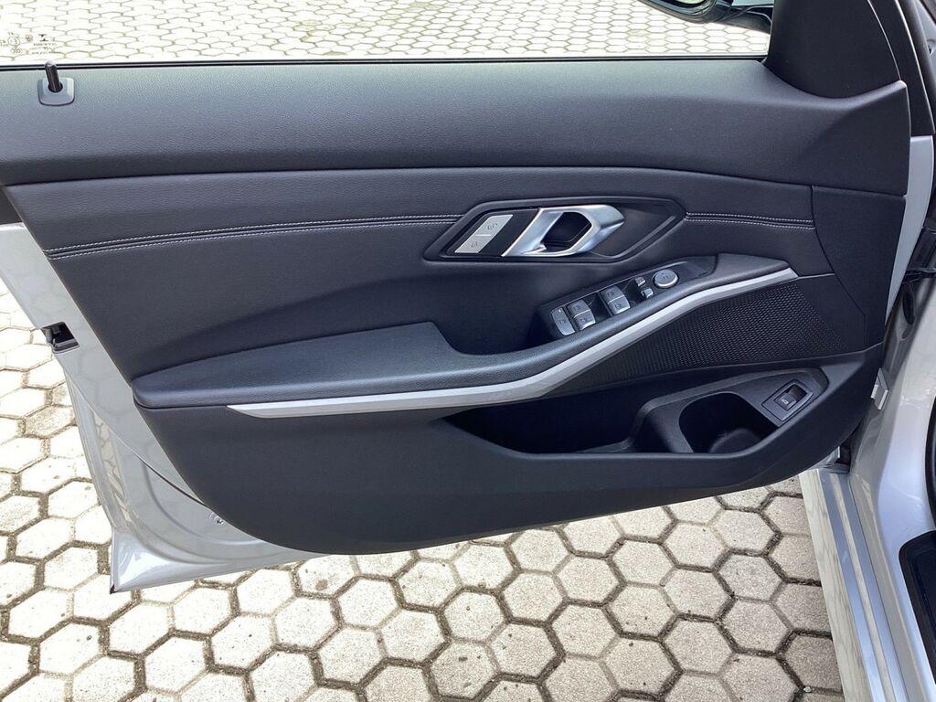 BMW Serie 3 316d Touring mhev 48V Business Advantage auto
