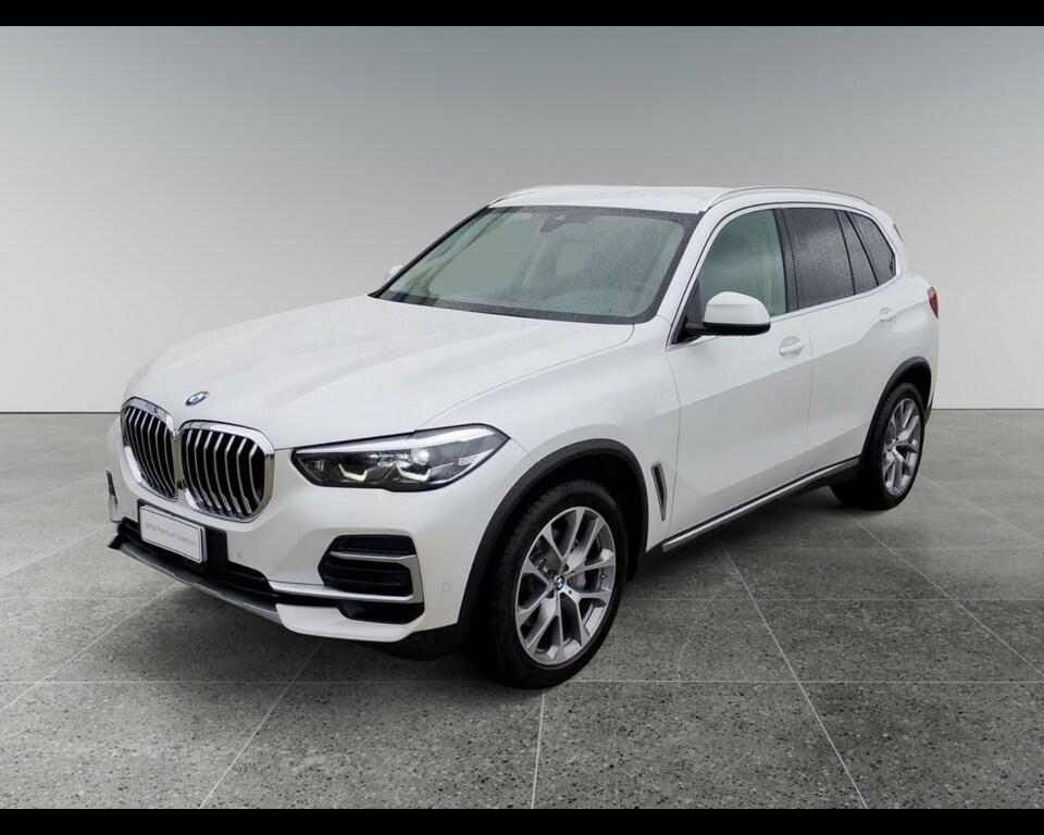 BMW X5 xdrive30d mhev 48V xLine auto