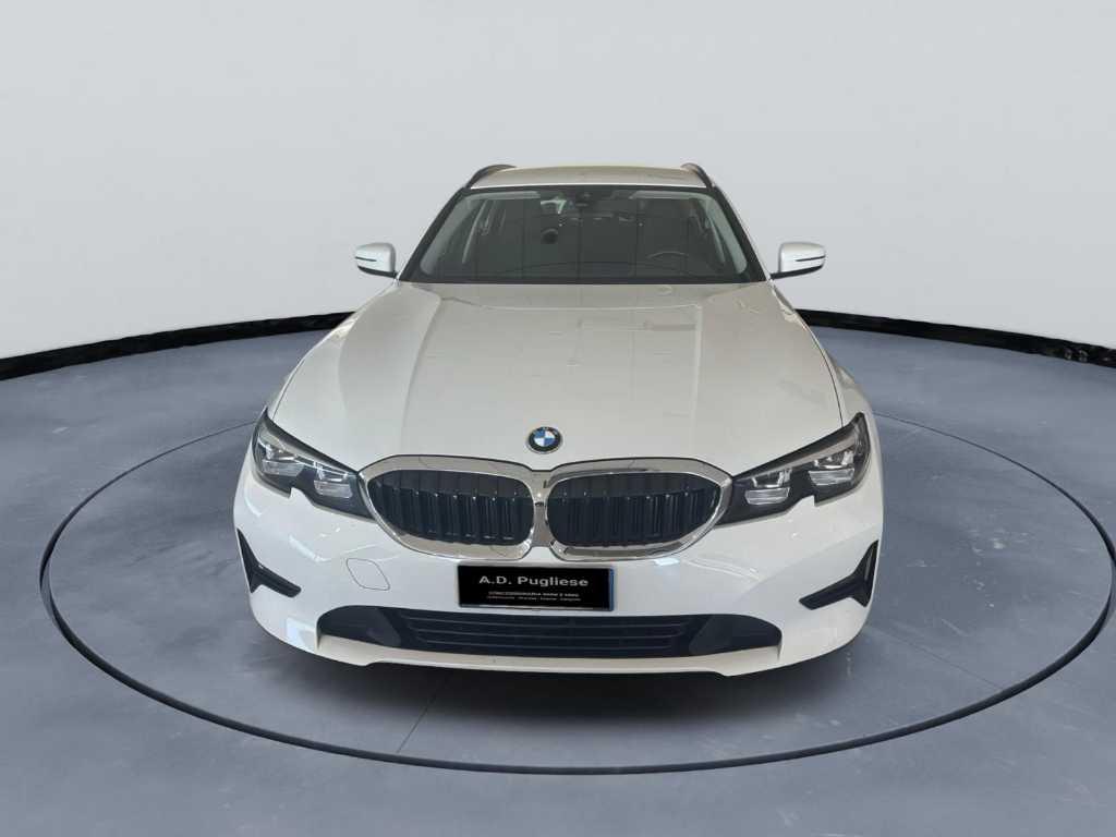 BMW Serie 3 320d Touring mhev 48V auto