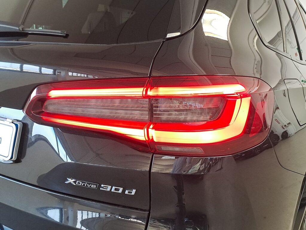 BMW X5 xdrive30d mhev 48V Business auto