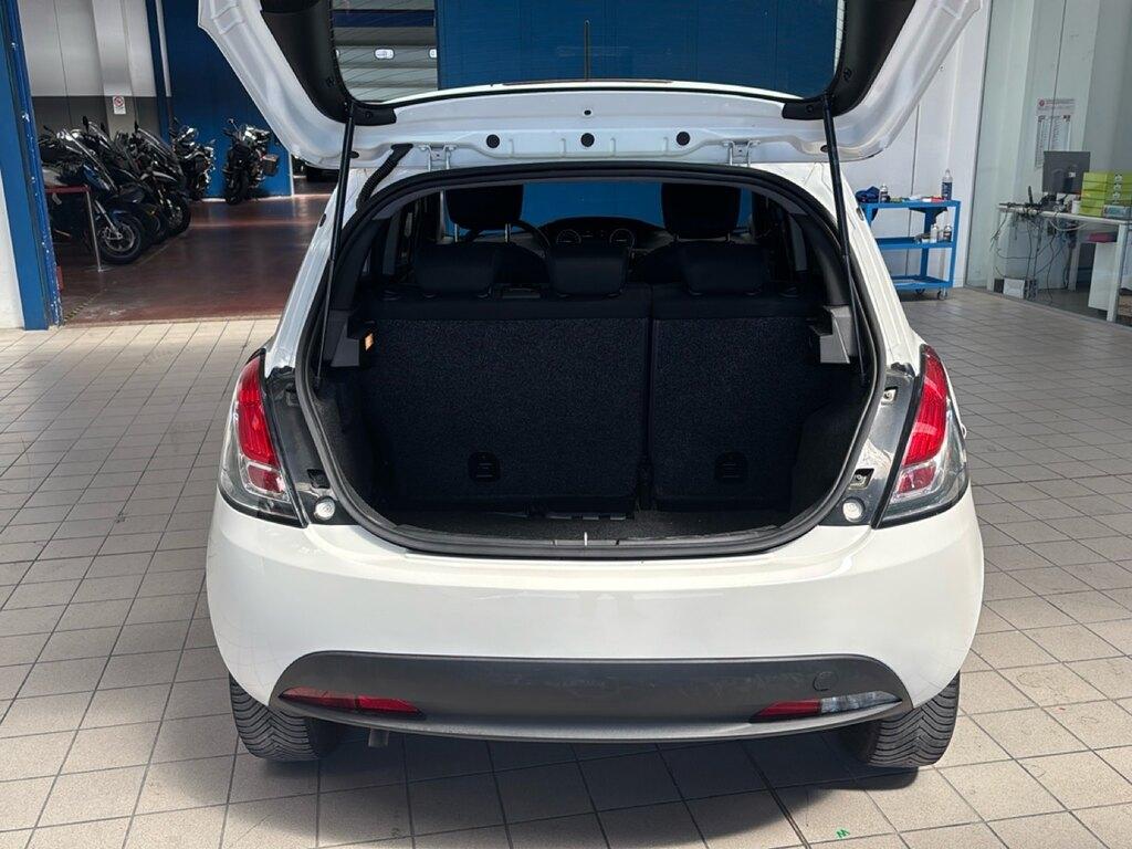 Lancia Ypsilon 1.0 hybrid Silver s&s 70cv