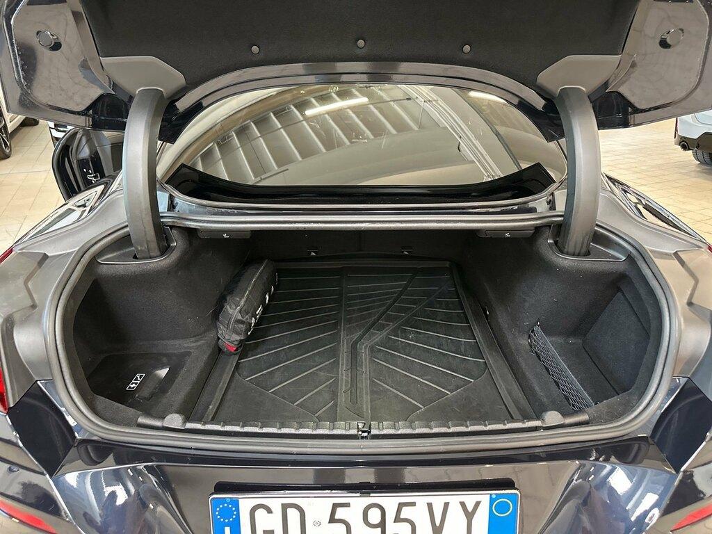 BMW Serie 8 840d Coupe mhev 48V xdrive Individual Composition auto