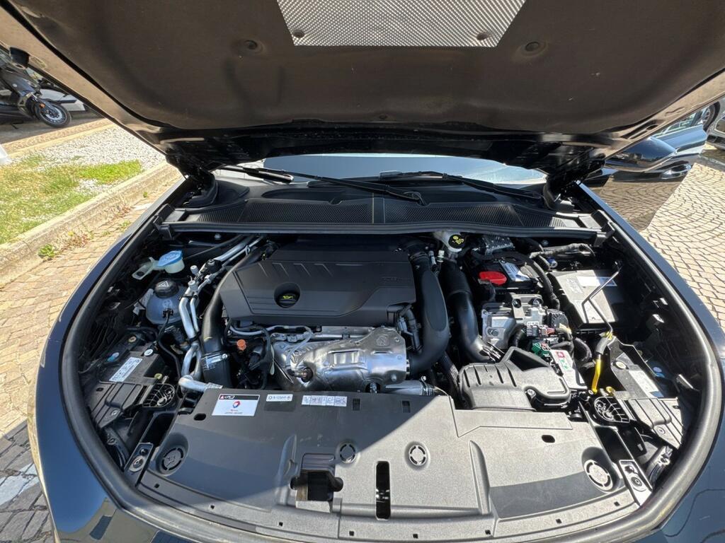 Peugeot 408 1.6 hybrid GT 225cv e-eat8