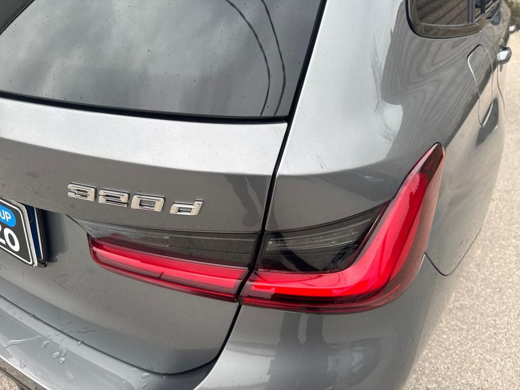 BMW Serie 3 320d Touring mhev 48V Msport xdrive auto