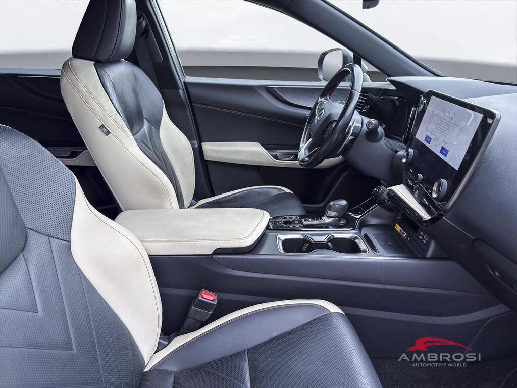 Lexus NX 2.5 plug-in Luxury 4wd e-cvt