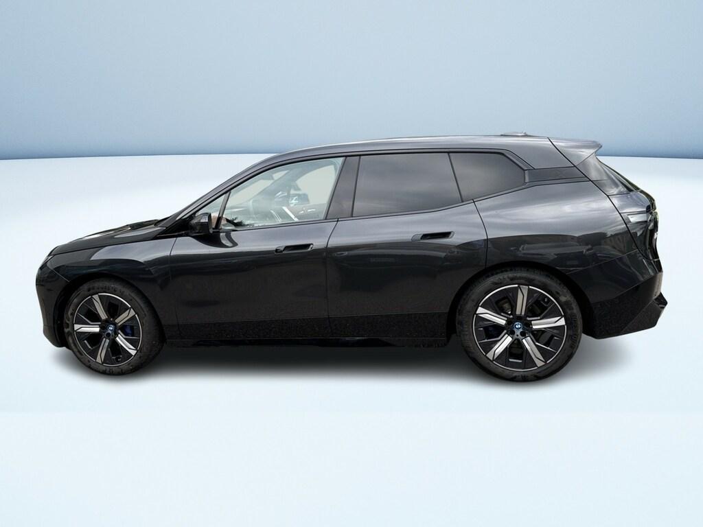 BMW iX xdrive50 pacchetto sportivo