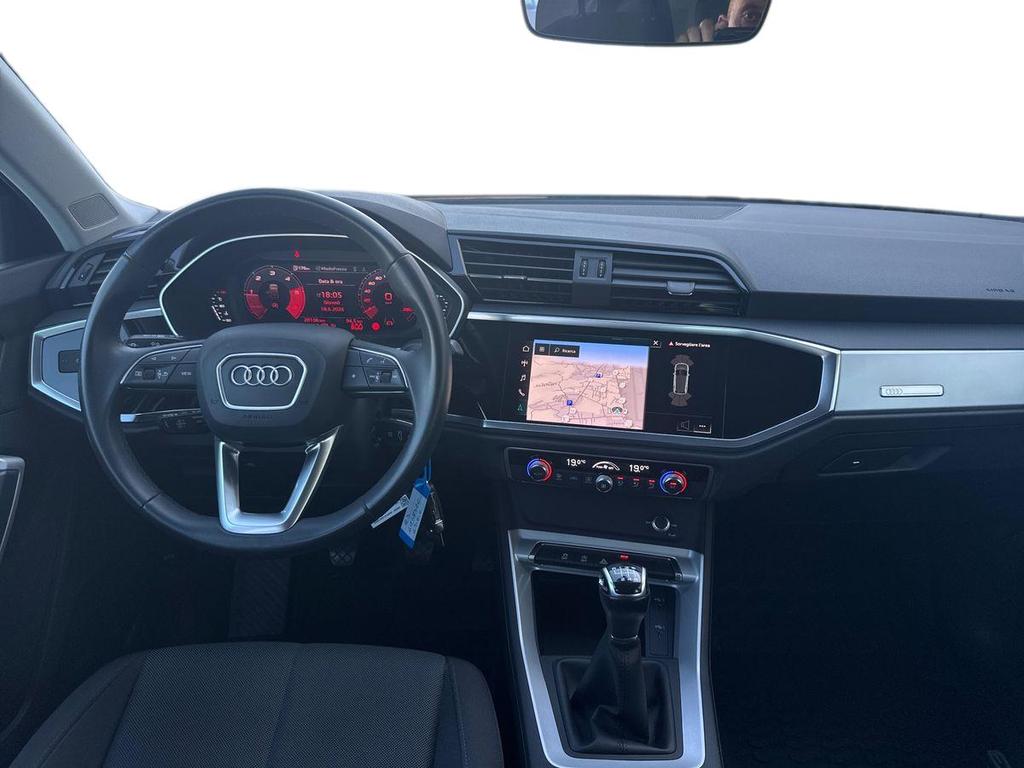 Audi Q3 35 2.0 tdi