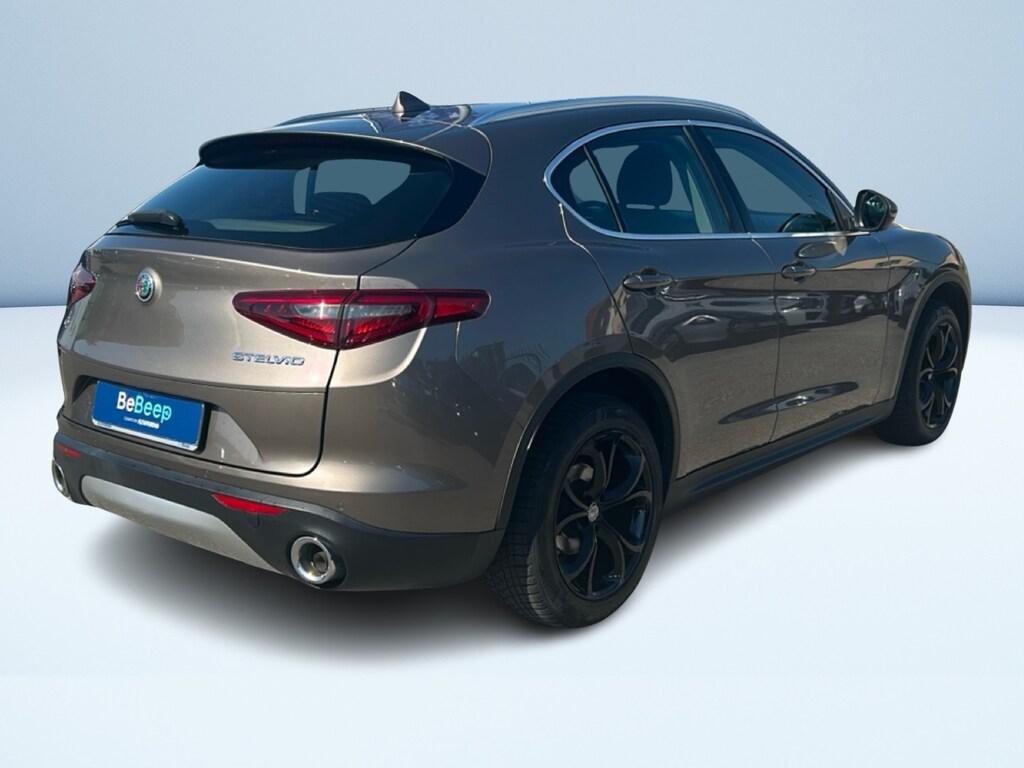 Alfa Romeo Stelvio 2.2 t Executive Q4 190cv auto my19