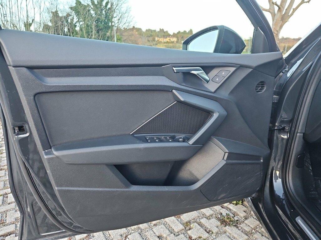 Audi A3 Sportback 35 1.5 tfsi mhev Business s-tronic