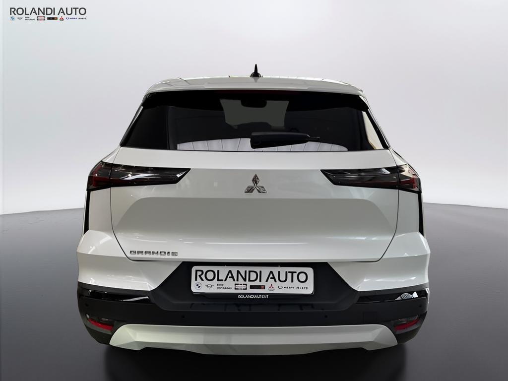 Mitsubishi Grandis 1.3 mhev Intense dct