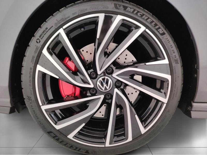 Volkswagen Golf 2.0 tdi GTD 200cv dsg