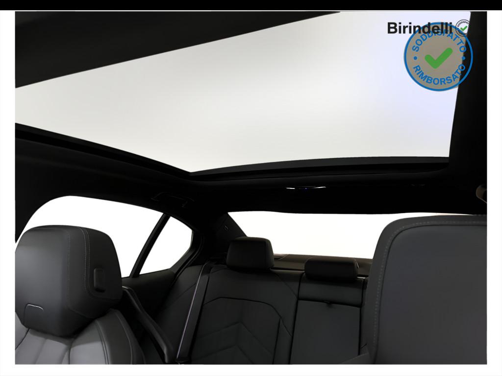 BMW i5 M60 auto