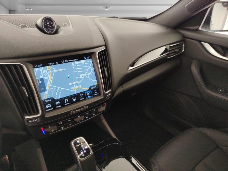 Maserati Levante 3.0 V6 Granlusso 275cv auto my20