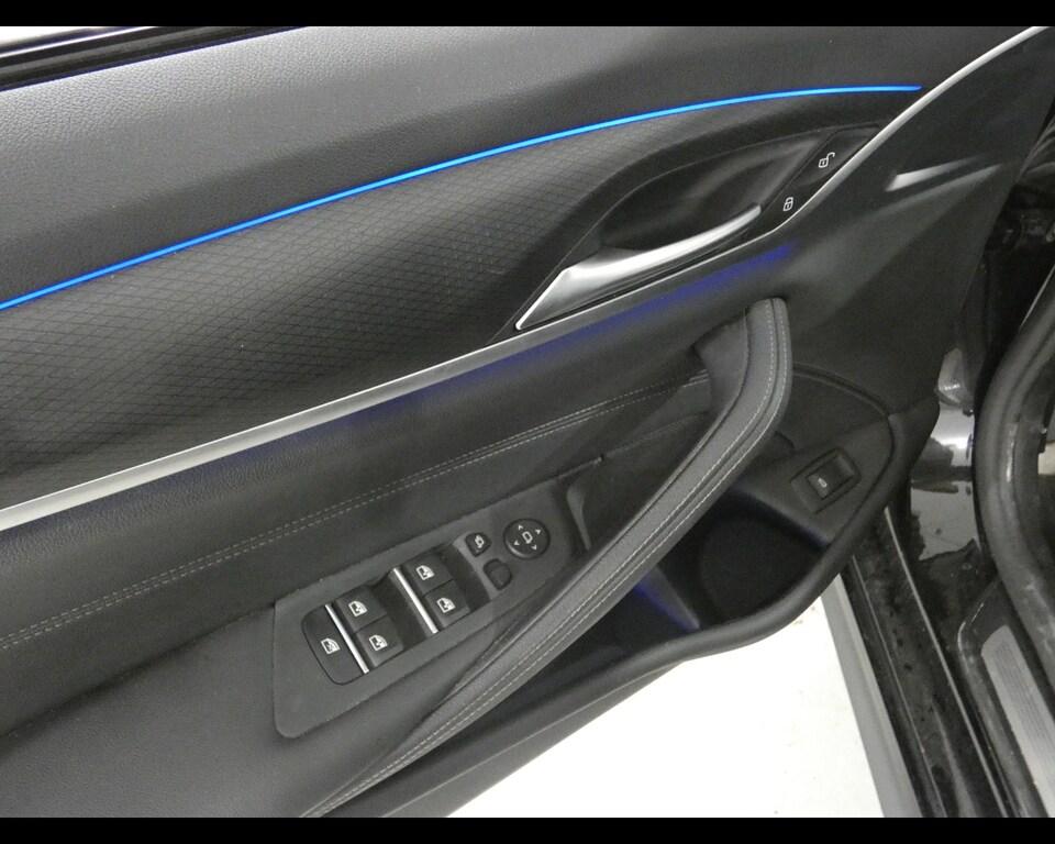 BMW Serie 5 520d Touring mhev 48V xdrive Msport auto