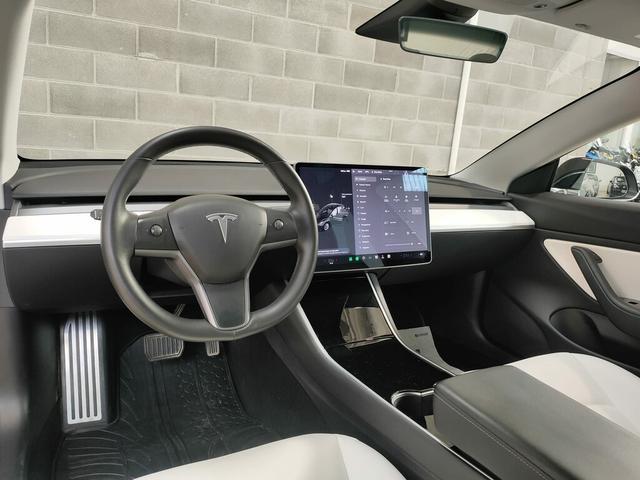 Tesla Model 3 Standard Plus rwd