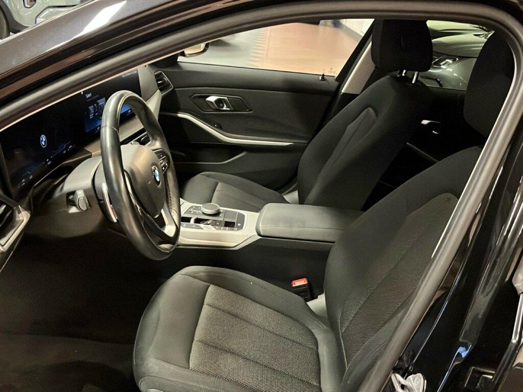 BMW Serie 3 318d Touring mhev 48V auto