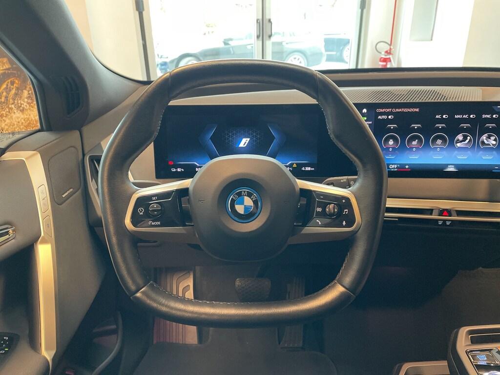 BMW iX xdrive40