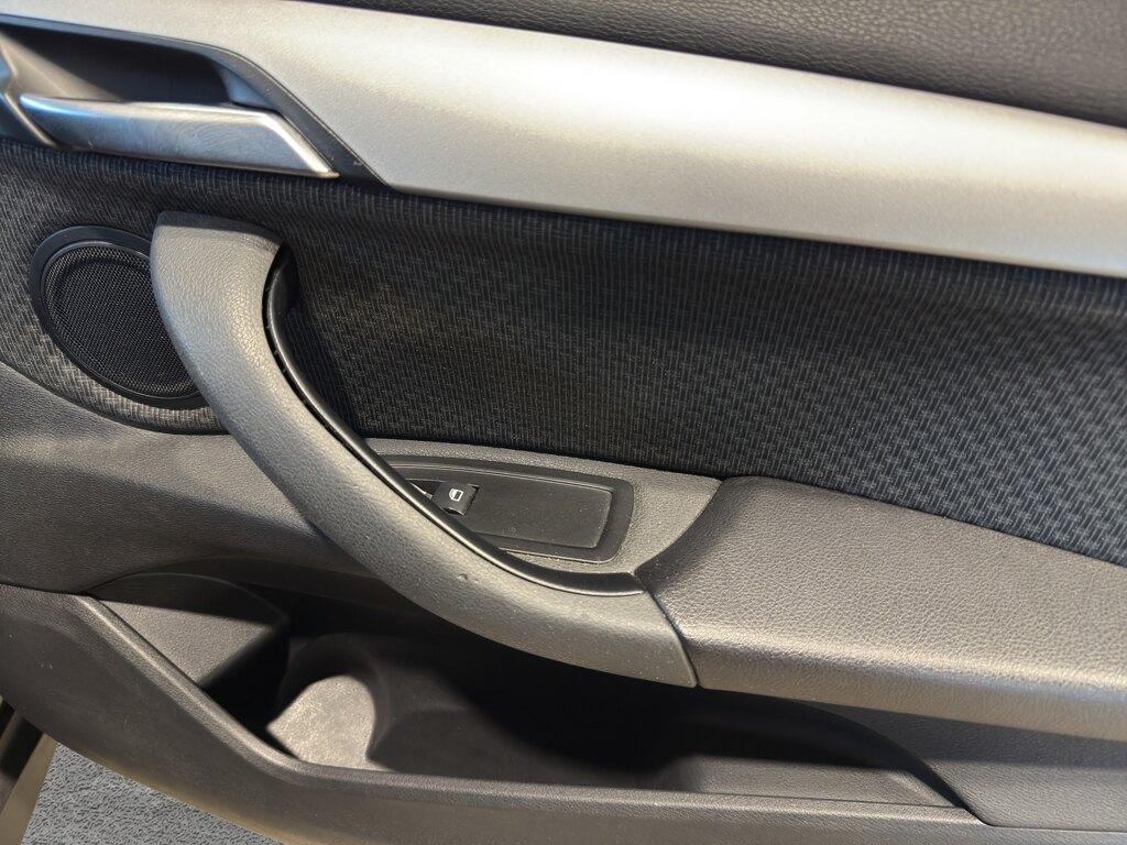 BMW X1 sdrive16d Business my18