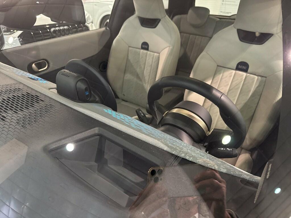 Mini Mini Cooper 3p 1.5 C Favoured auto