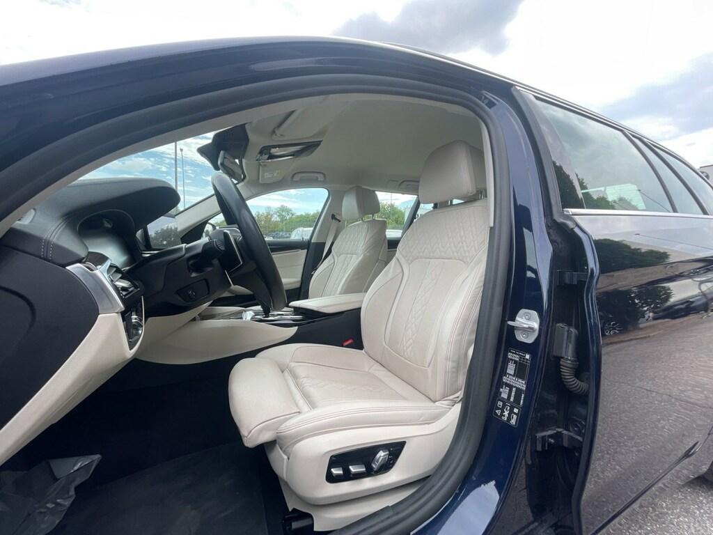 BMW Serie 5 540d Touring mhev 48V xdrive Luxury auto