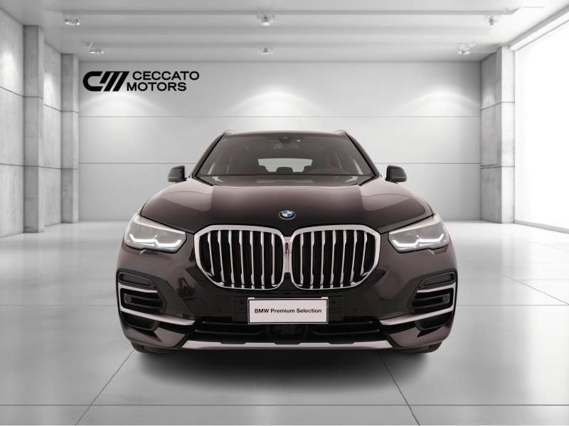 BMW X5 xdrive30d mhev 48V xLine auto