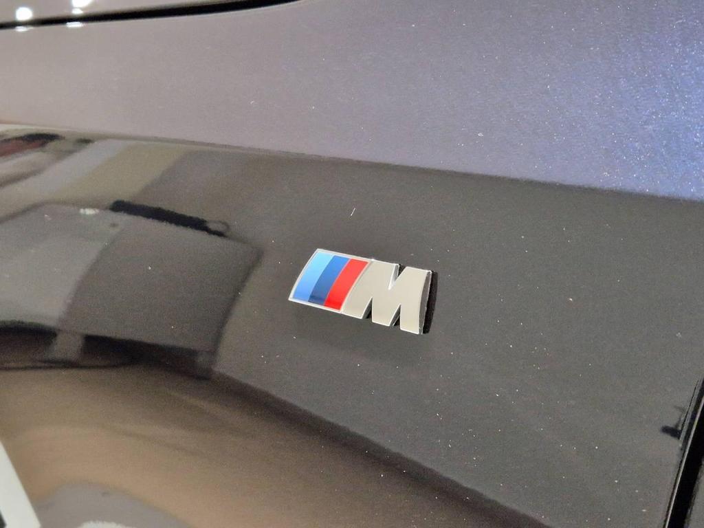 BMW i5 M60 auto