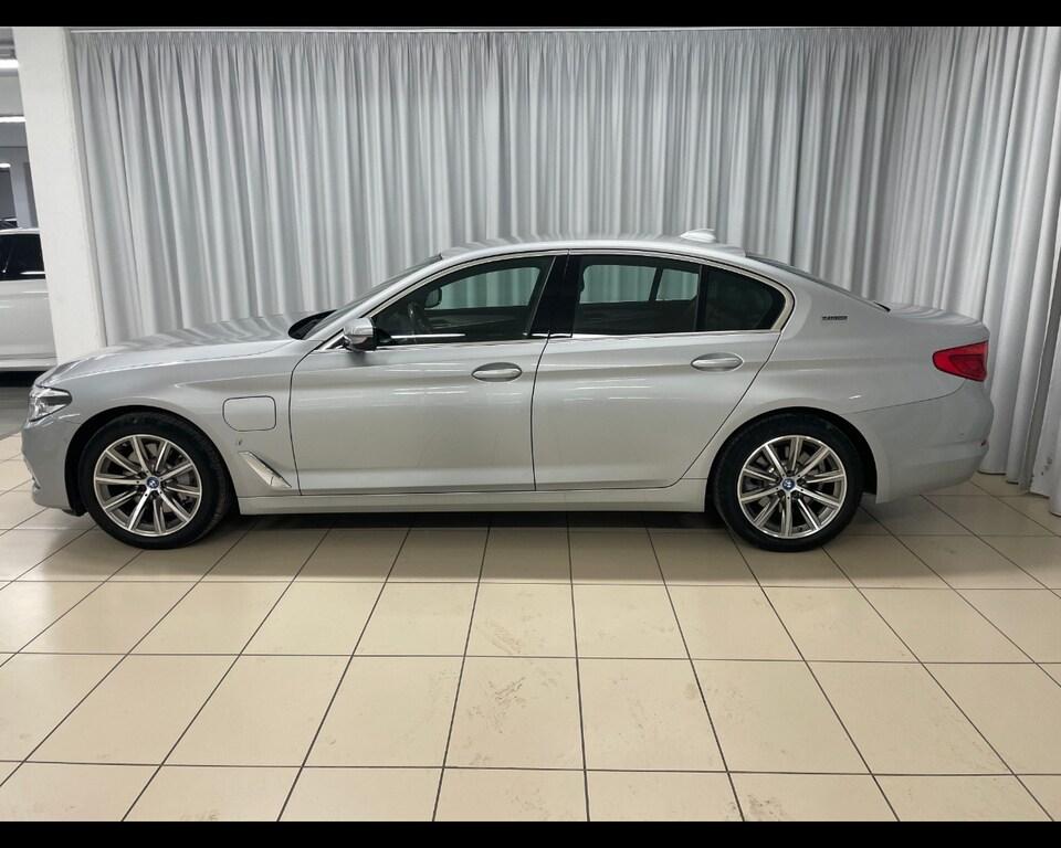 BMW Serie 5 530e Luxury auto