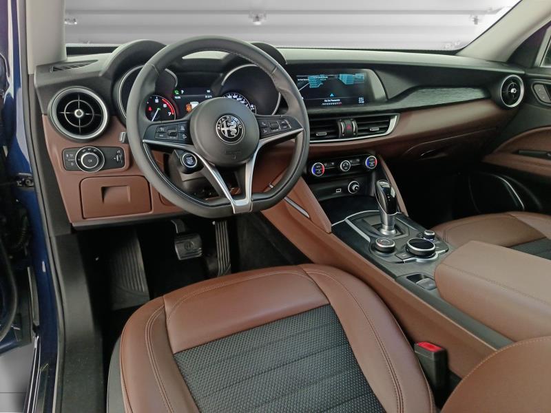 Alfa Romeo Stelvio 2.0 t Executive Q4 200cv auto my19