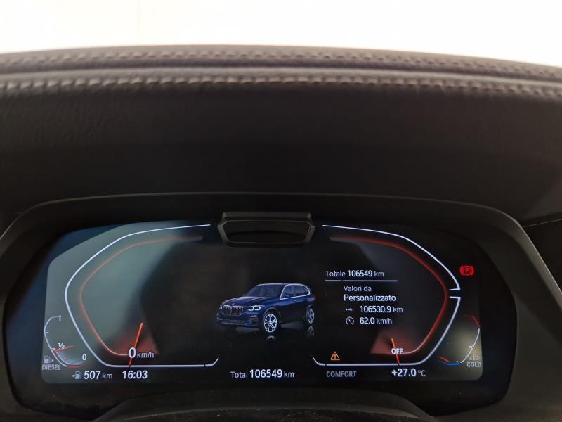 BMW X5 xdrive30d mhev 48V xLine auto