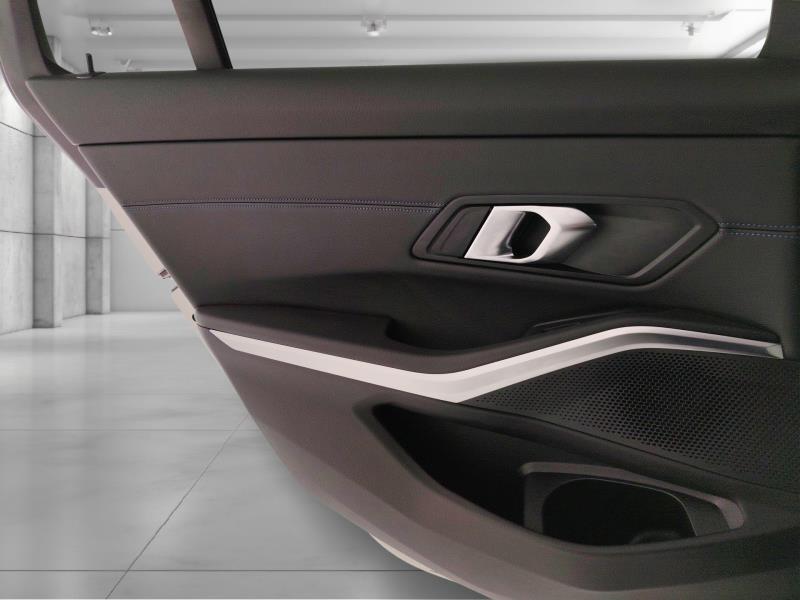 BMW Serie 3 320d Touring mhev 48V Msport xdrive auto