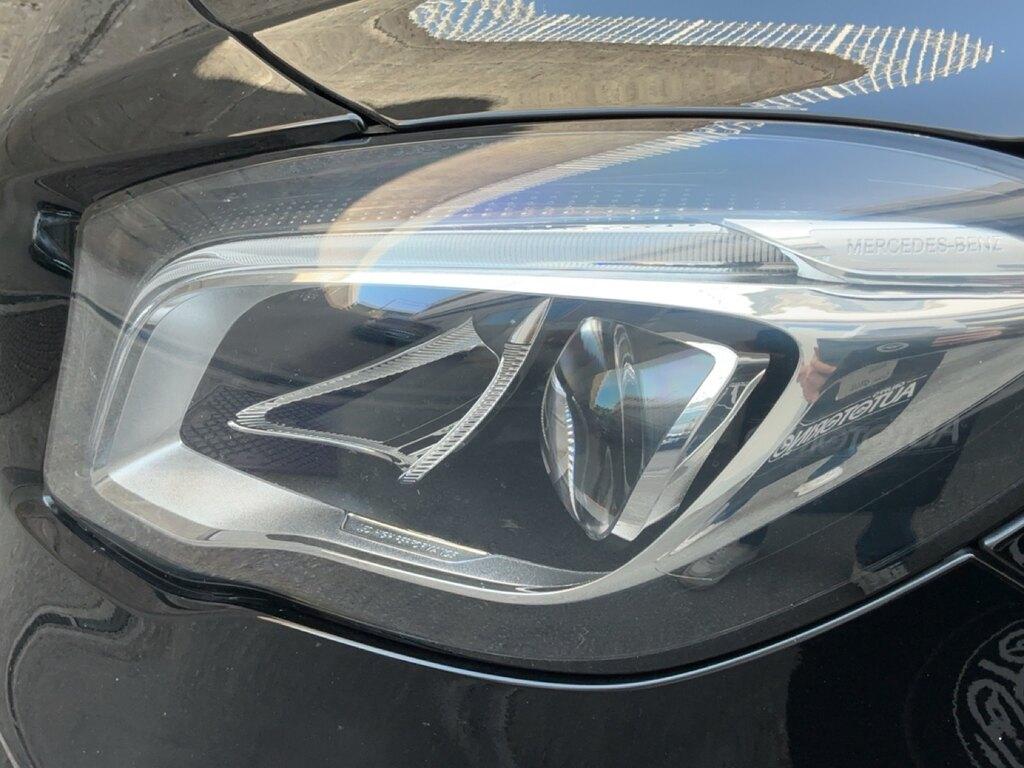 Mercedes GLA 180 Premium auto