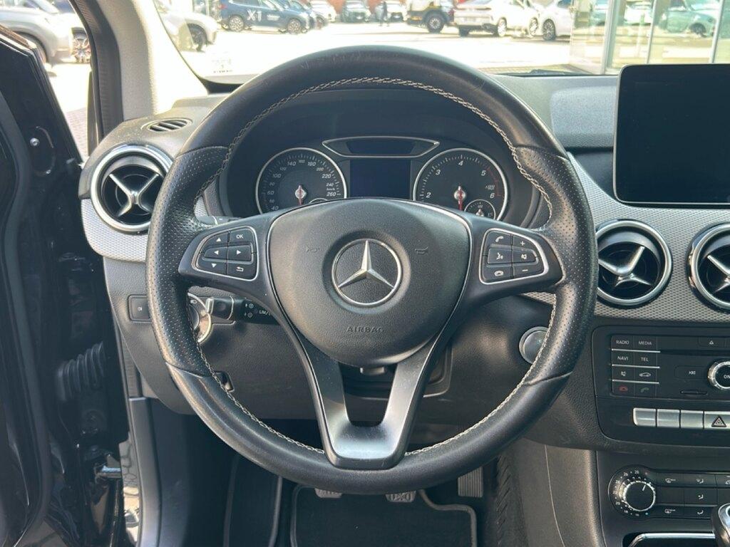 Mercedes Classe B 180 d Sport Tech