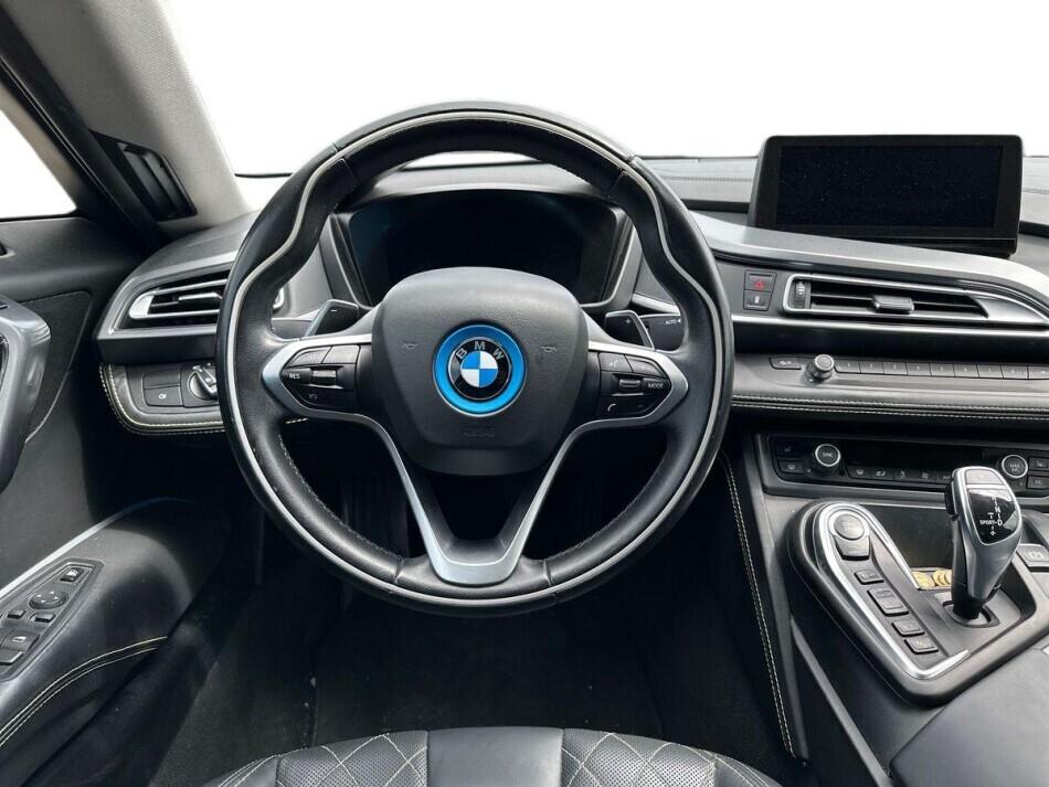 BMW i8 Coupe 1.5 auto