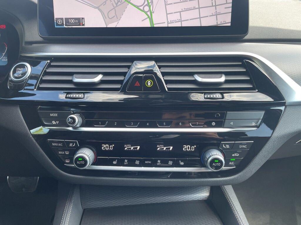 BMW Serie 5 520d Touring mhev 48V xdrive Msport auto