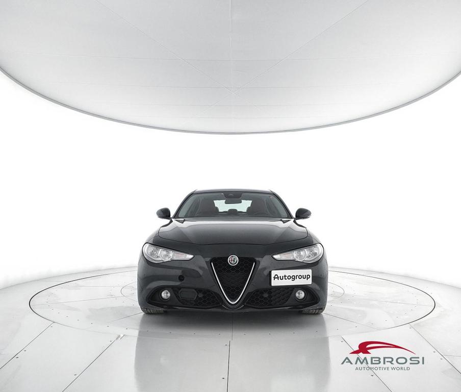 Alfa Romeo Giulia 2.2 t Business Sport Launch Edition 180cv auto